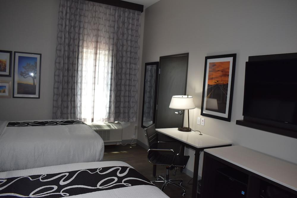 Super 8 by Wyndham San Bernardino Hotel Bagian luar foto
